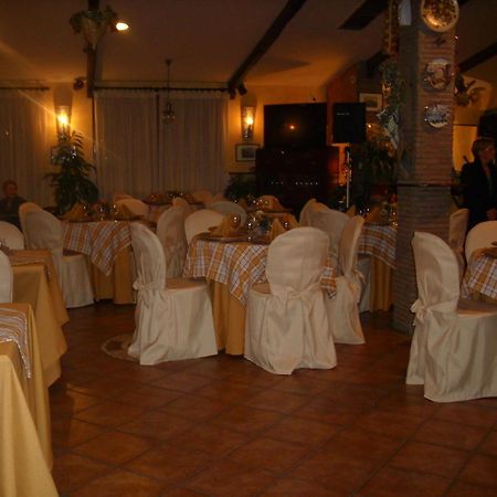 Hotel Lento Melito di Napoli ภายนอก รูปภาพ