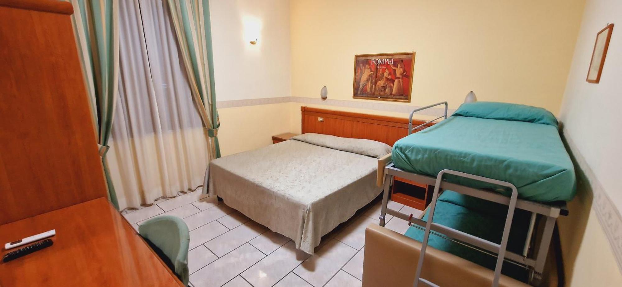 Hotel Lento Melito di Napoli ภายนอก รูปภาพ