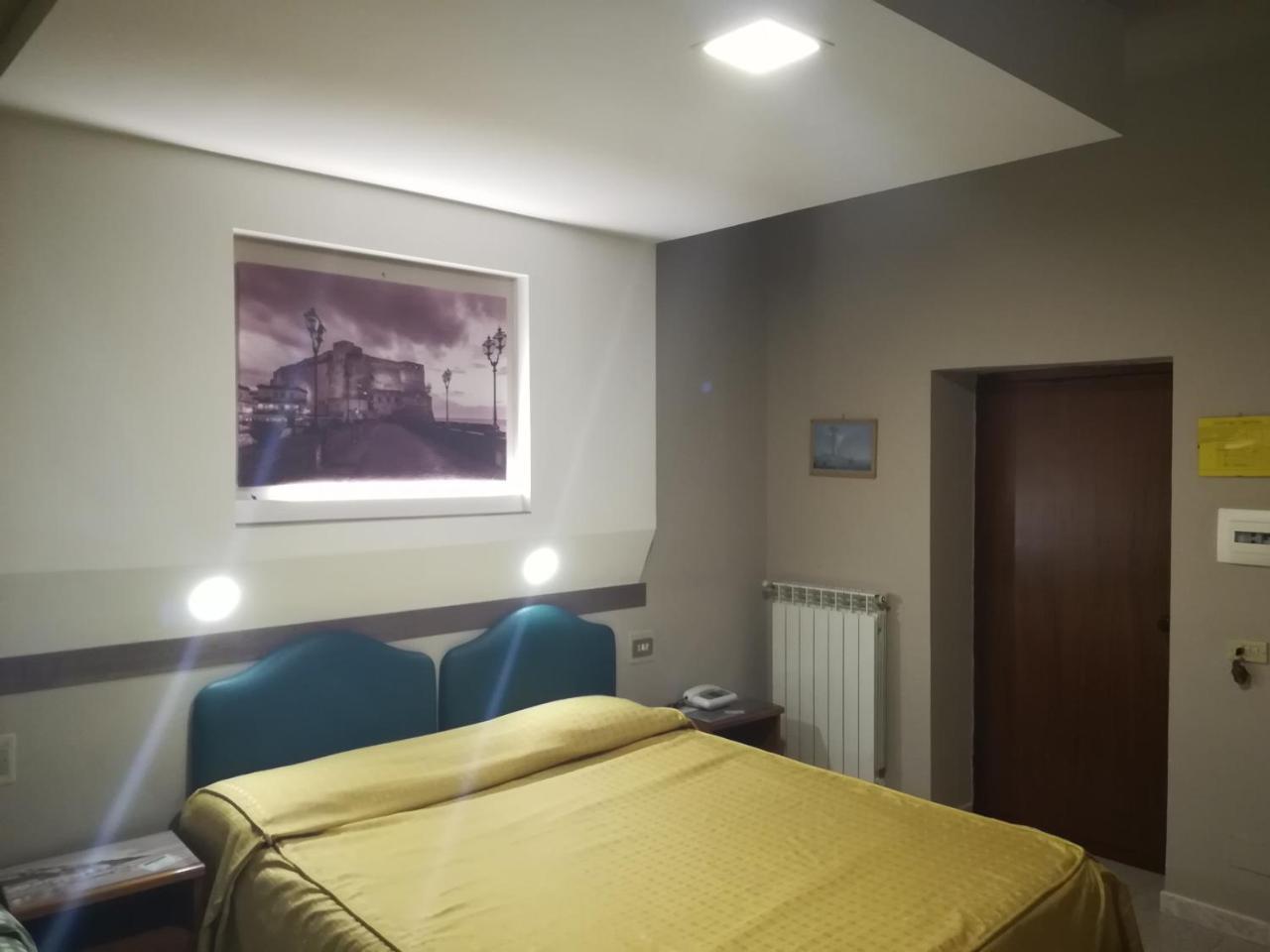 Hotel Lento Melito di Napoli ภายนอก รูปภาพ